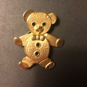 Teddy Bear Pin 🐻